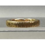 NINE CARAT GOLD RING