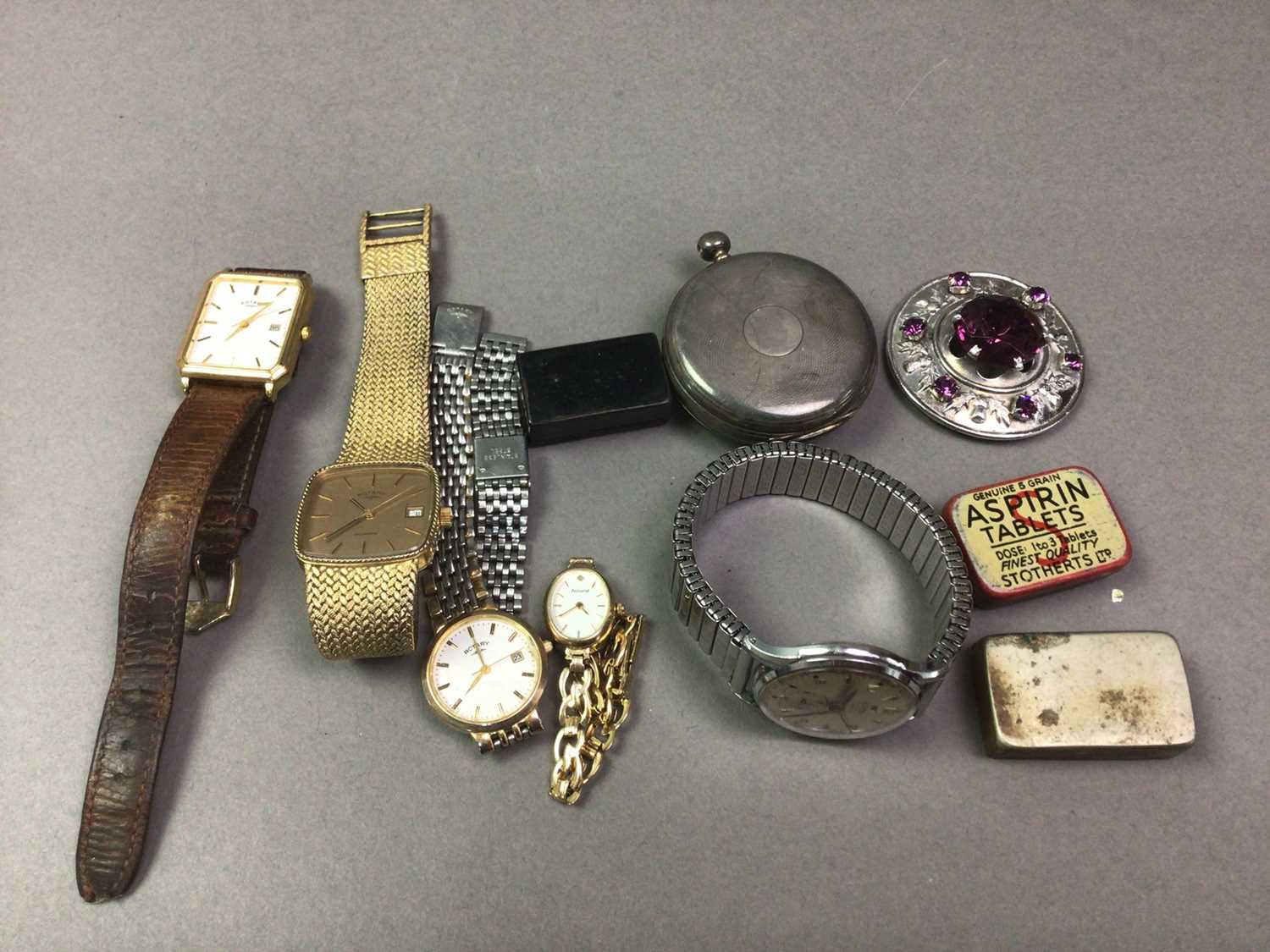 COLLECTION OF FASHION WATCHES ALONG WITH FAUX PEARL NECKLACES - Image 2 of 4