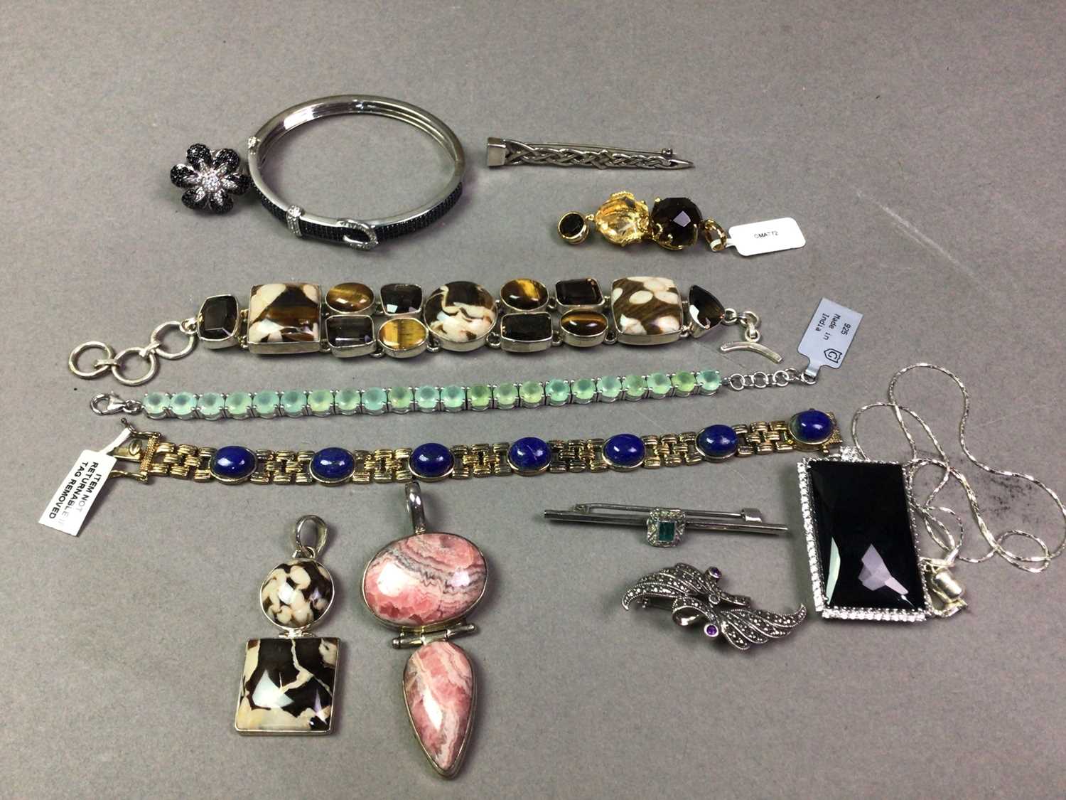 COLLECTION OF SILVER JEWELLERY - Image 2 of 2