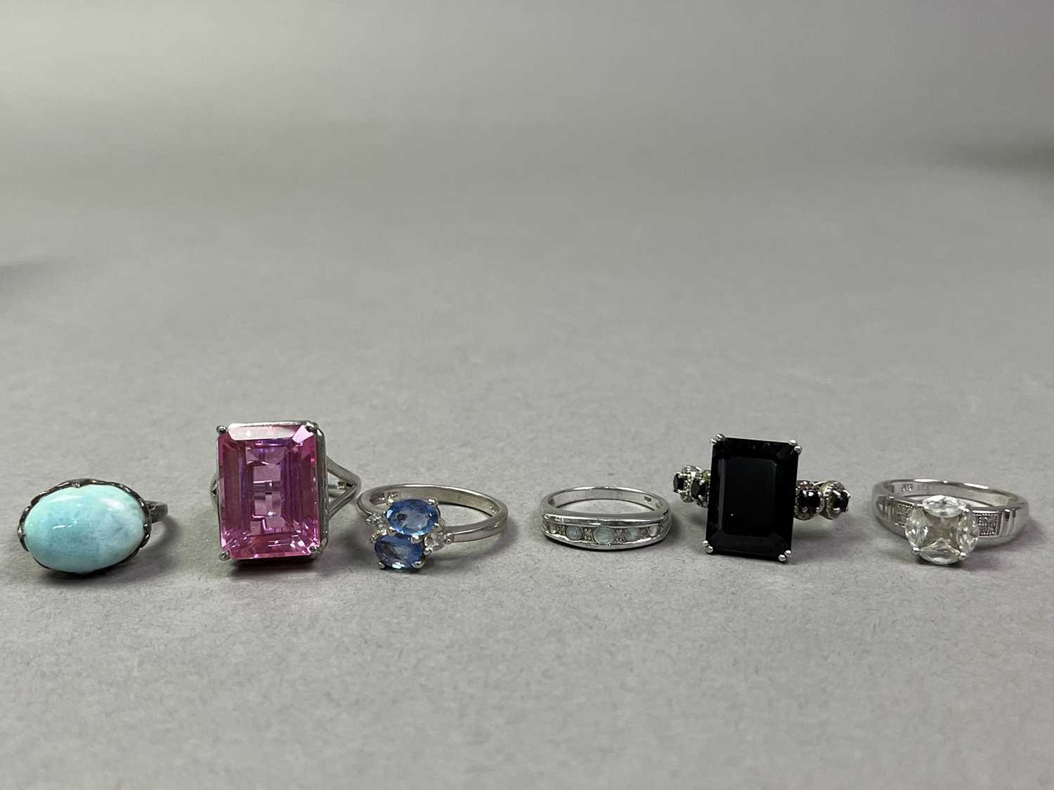 COLLECTION OF SILVER GEM SET RINGS - Image 2 of 2