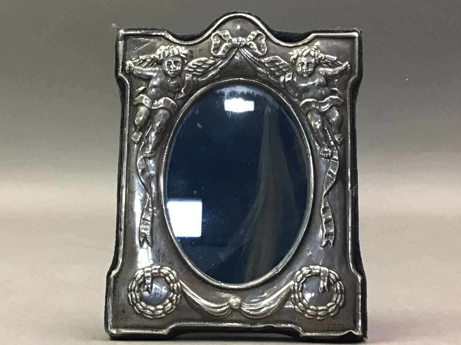 ART NOUVEAU STYLE SILVER PHOTOGRAPH FRAME ALONG WITH A COLLECTION OF JEWELLERY