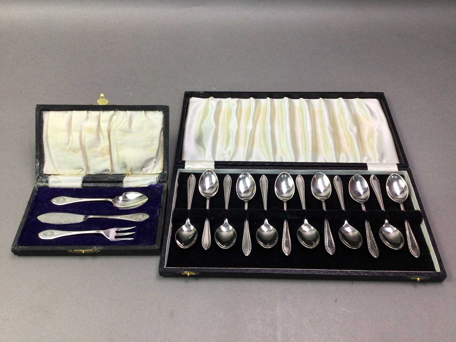 SILVER BRUSH AND PLATED ITEMS - Image 2 of 5