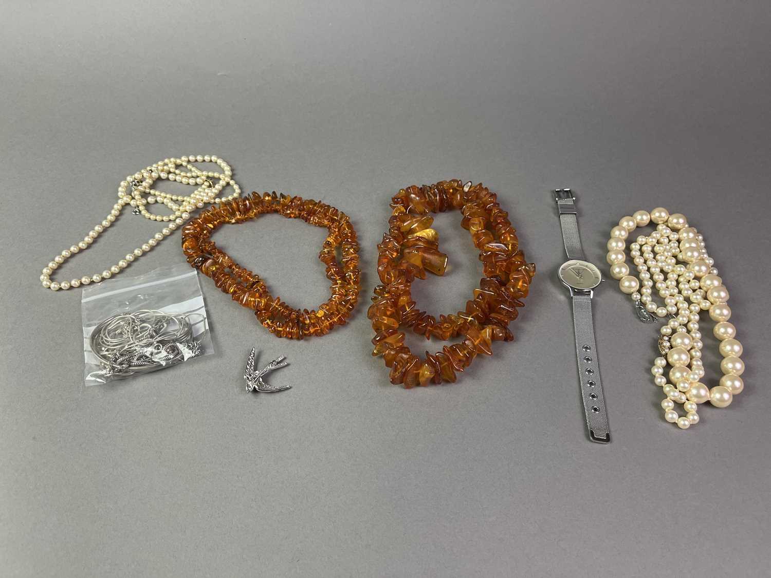 COLLECTION OF SILVER AND OTHER JEWELLERY - Image 3 of 5