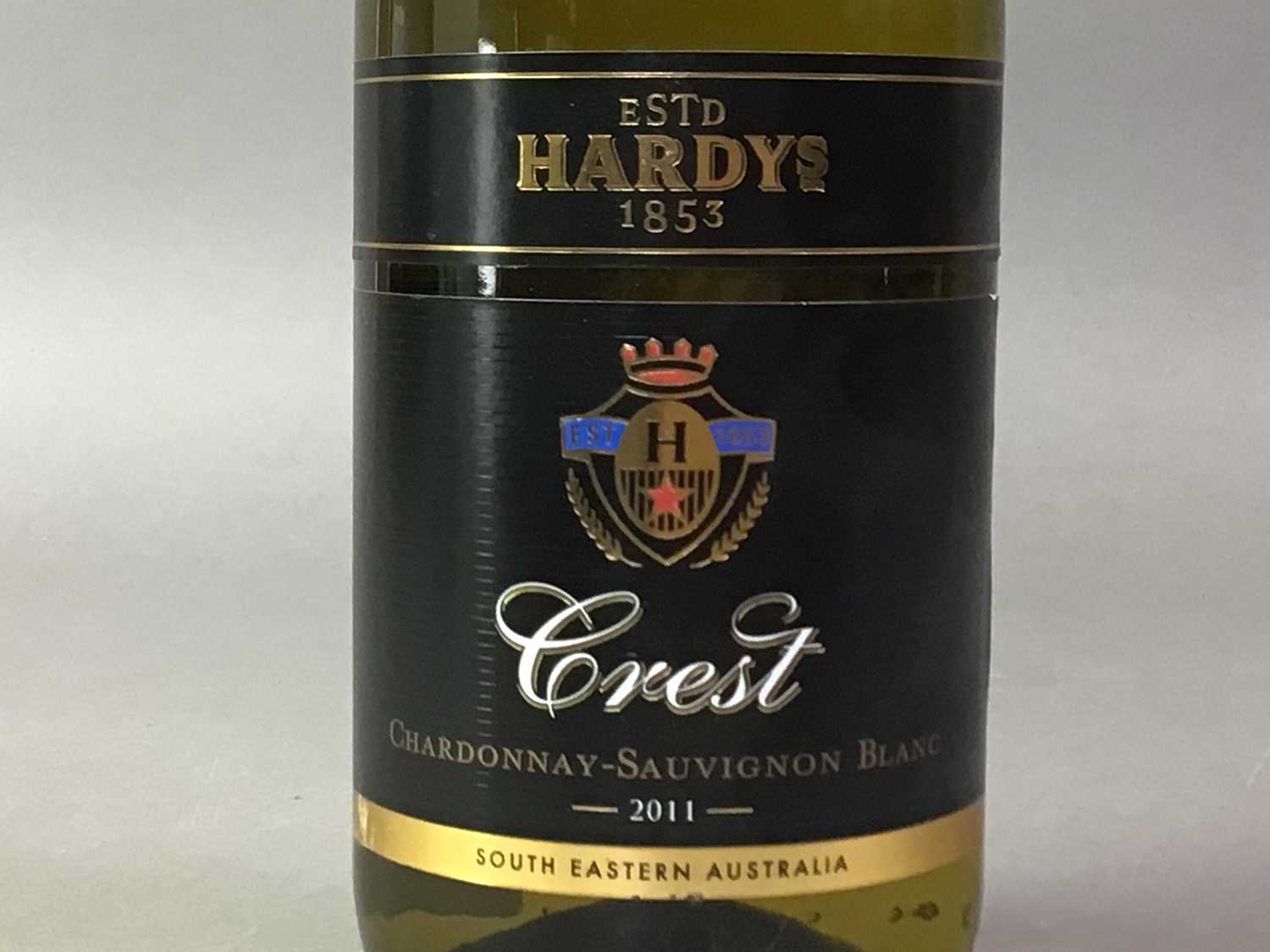 EIGHT BOTTLES OF HARDY'S CREST CHARDONNAY-SAUVIGNON BLANC AUSTRALIAN WHITE WINE