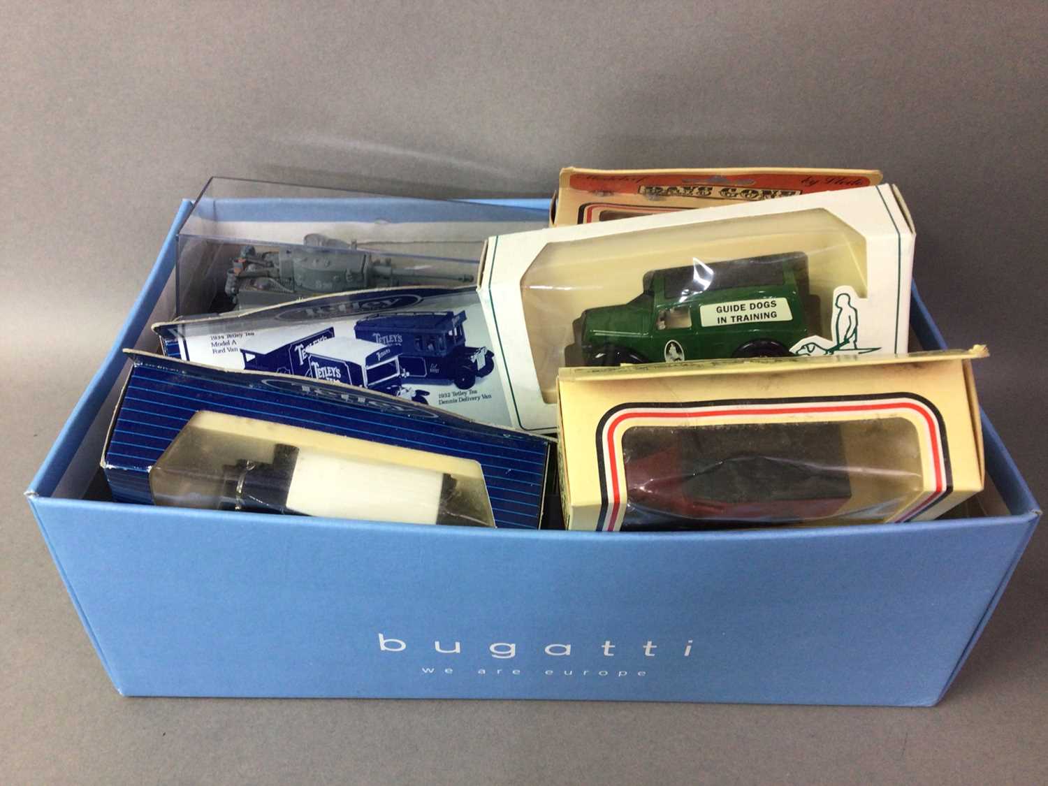 COLLECTION OF DIE-CAST MODEL VEHICLES - Image 4 of 4