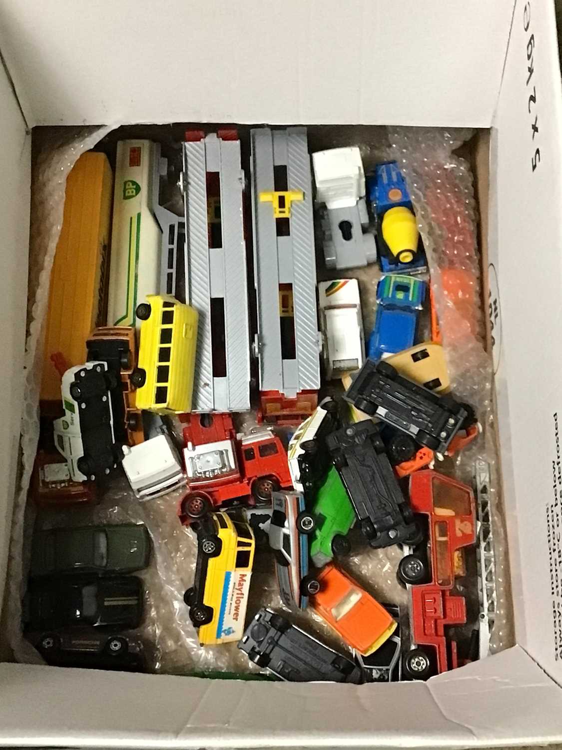 COLLECTION OF DIE-CAST MODEL VEHICLES - Image 4 of 4