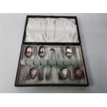 CASED SET OF SILVER PLATED CUTLERY,