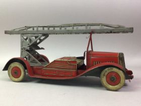 METTOY TIN PLATE FIRE ENGINE,