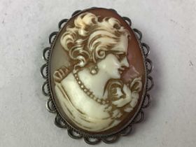 TWO CAMEO BROOCHES, ALONG WITH TWO PAIRS OF EARRINGS, AND CUFFLINKS