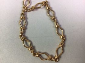 NINE CARAT GOLD BRACELET,