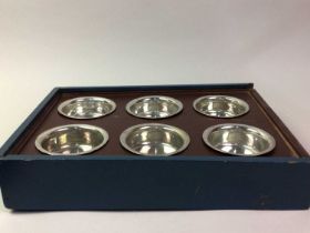 SET OF INDIAN COPPER AND WHITE METAL FINGER BOWLS,