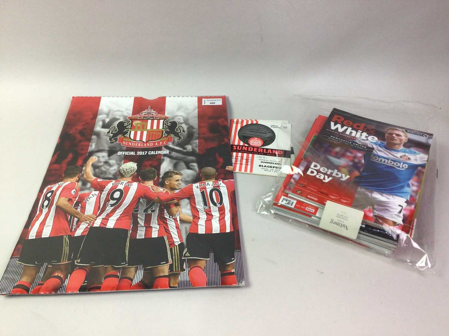 SUNDERLAND A.F.C., COLLECTION OF ITEMS, - Image 2 of 2