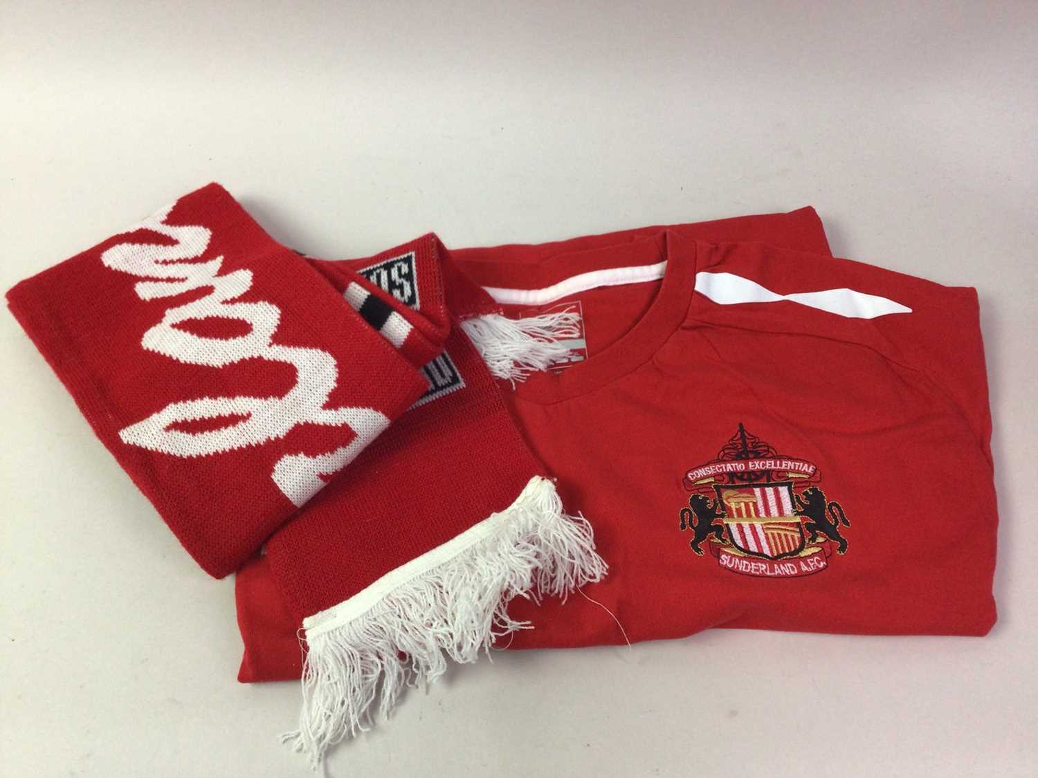 SUNDERLAND A.F.C., COLLECTION OF ITEMS,