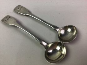 PAIR OF WILLIAM IV SILVER MUSTARD SPOONS, LONDON 1834