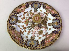 ROYAL CROWN DERBY PLATE, LATE 19TH/EARLY 20TH CENTURY