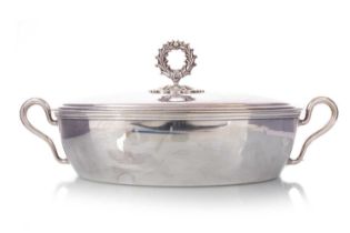 EARLY 20TH CENTURY FRENCH OVAL SERVING DISH, PLASAIT & C., PARIS