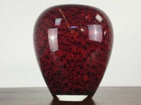 LARGE STUDIO ART GLASS VASE, LIKELY MURANO, SECOND HALF OF THE 20TH CENTURY