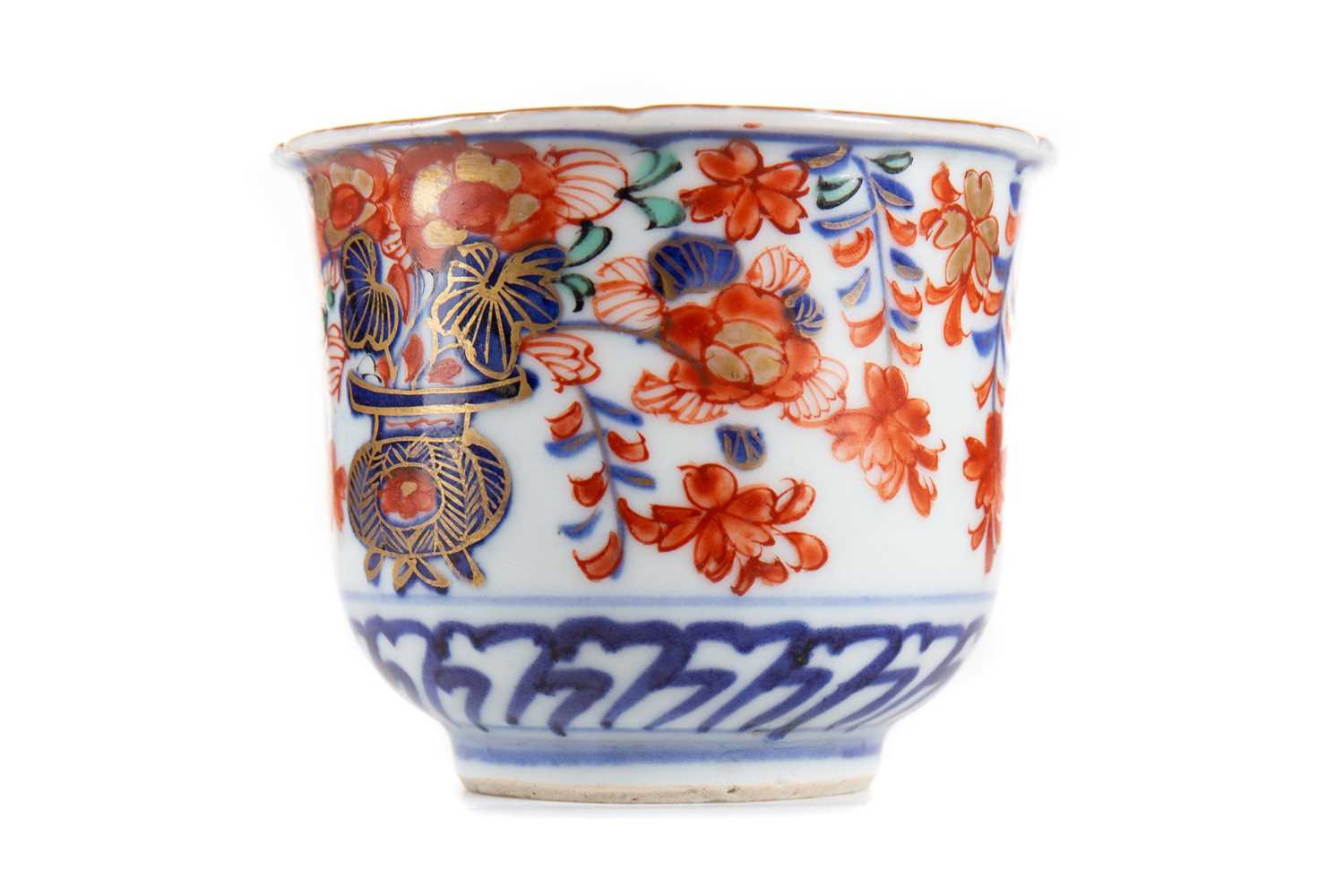 CHINESE PORCELAIN BEAKER LATE 18TH/EARLY 19TH CENTURY