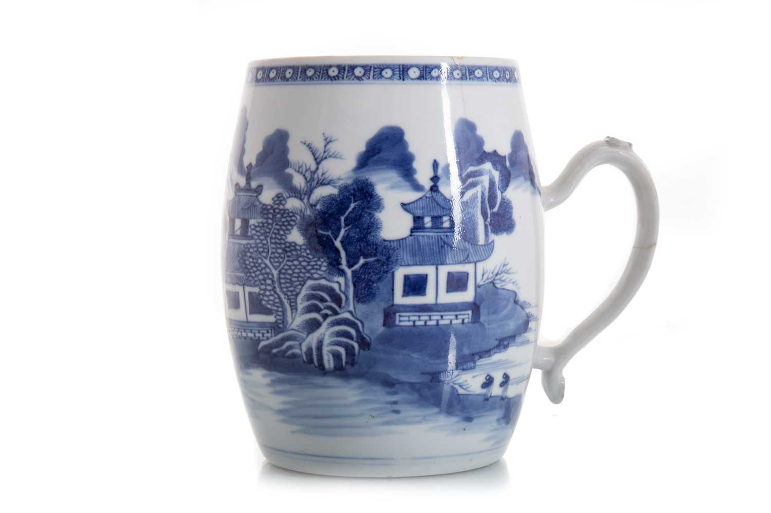 18TH CENTURY CHINESE BLUE & WHITE TANKARD QIANLONG PERIOD 1736 - 1795