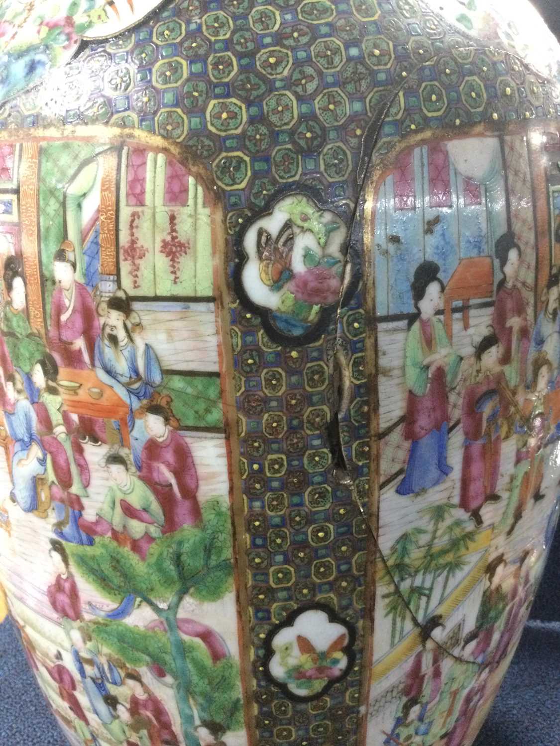 CHINESE CANTON FAMILLE ROSE VASE EARLY/MID 19TH CENTURY - Image 9 of 9