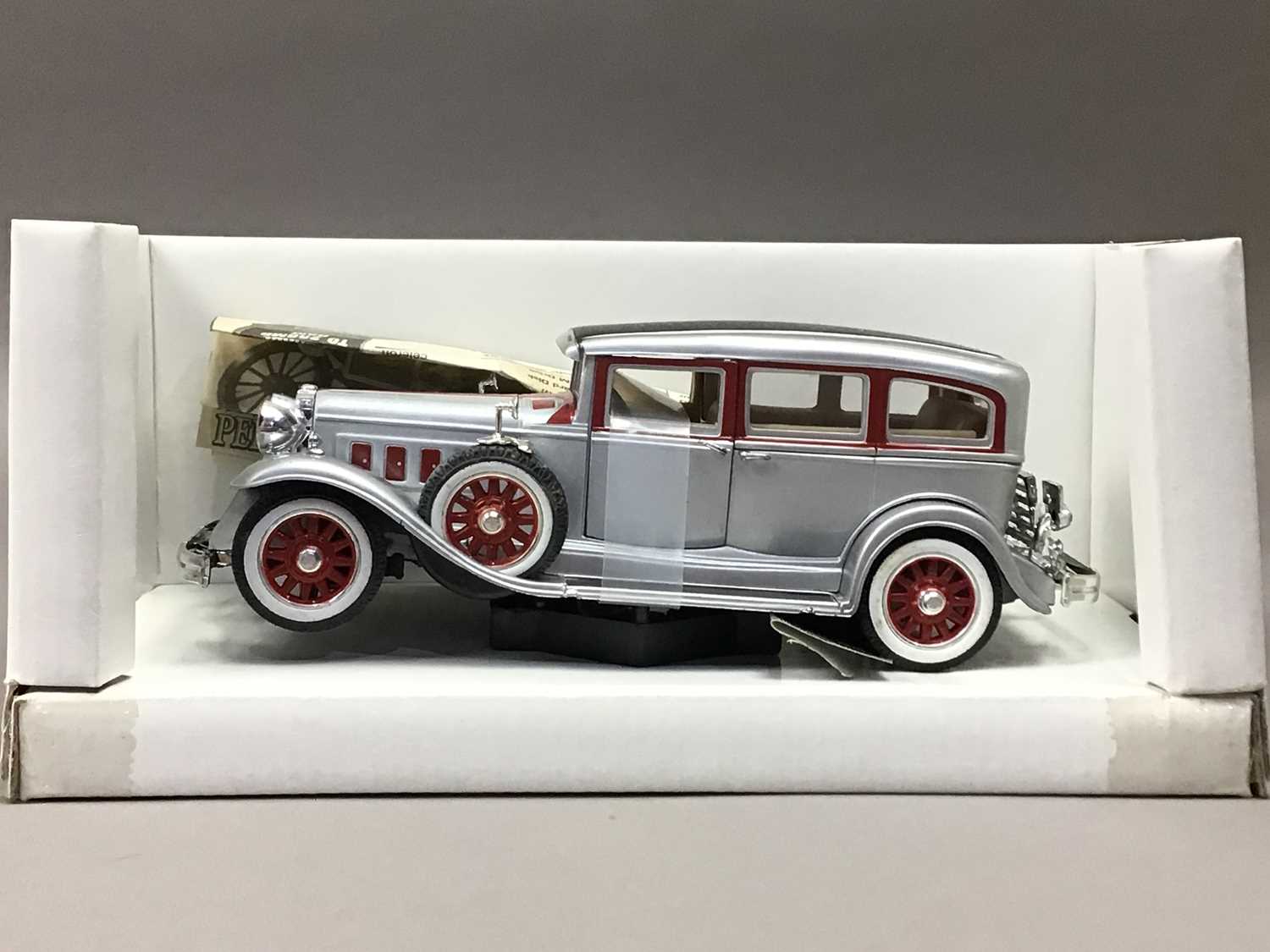 FIVE DIE-CAST SCALE MODELS - Image 4 of 5