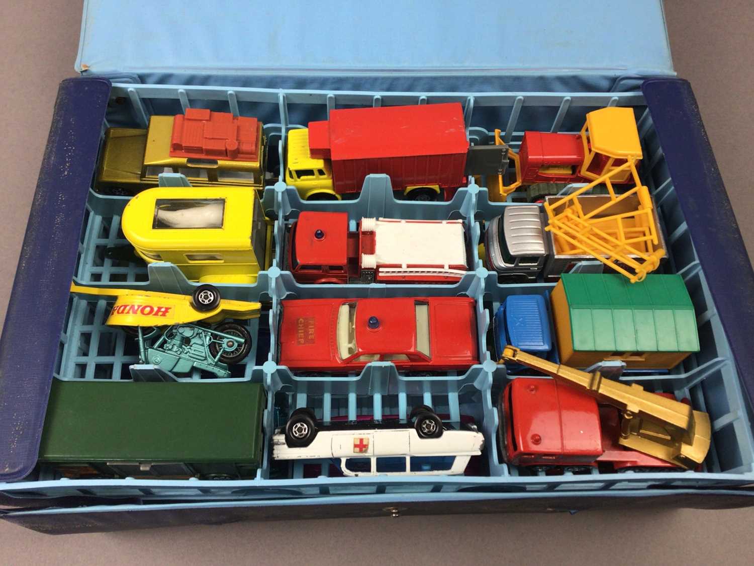 COLLECTION OF MATCHBOX MODELS - Image 2 of 3