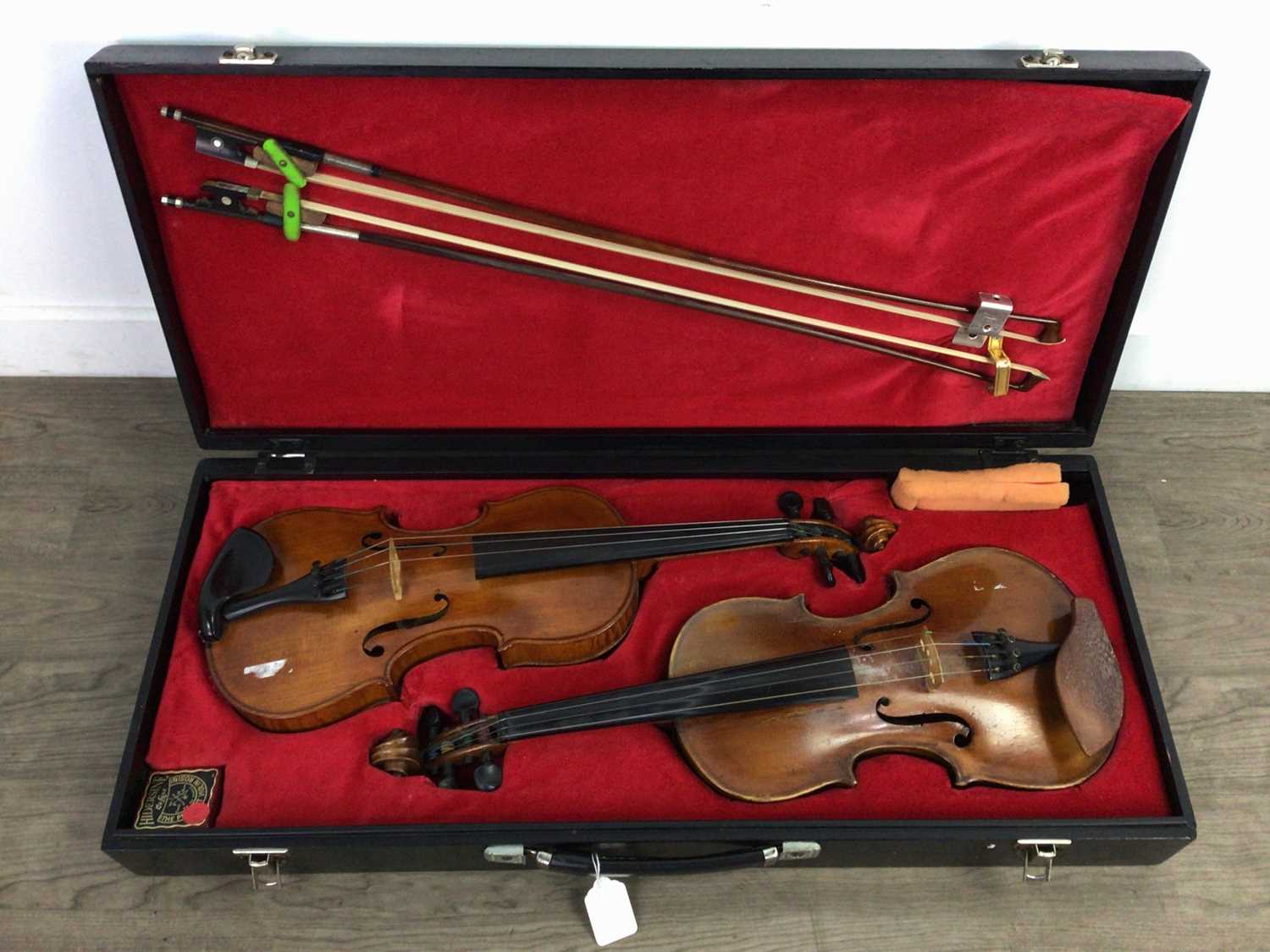 TWO VIOLINS AND BOWS IN A SINGLE CASE