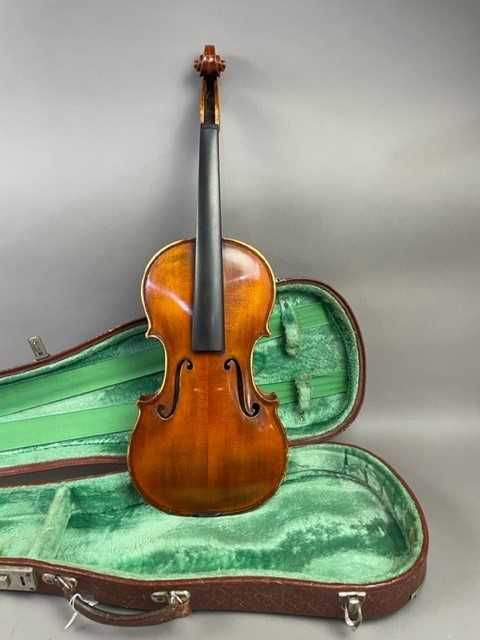 A FRENCH FULL SIZE VIOLIN BY CHARLES QUENOIL OF PARIS