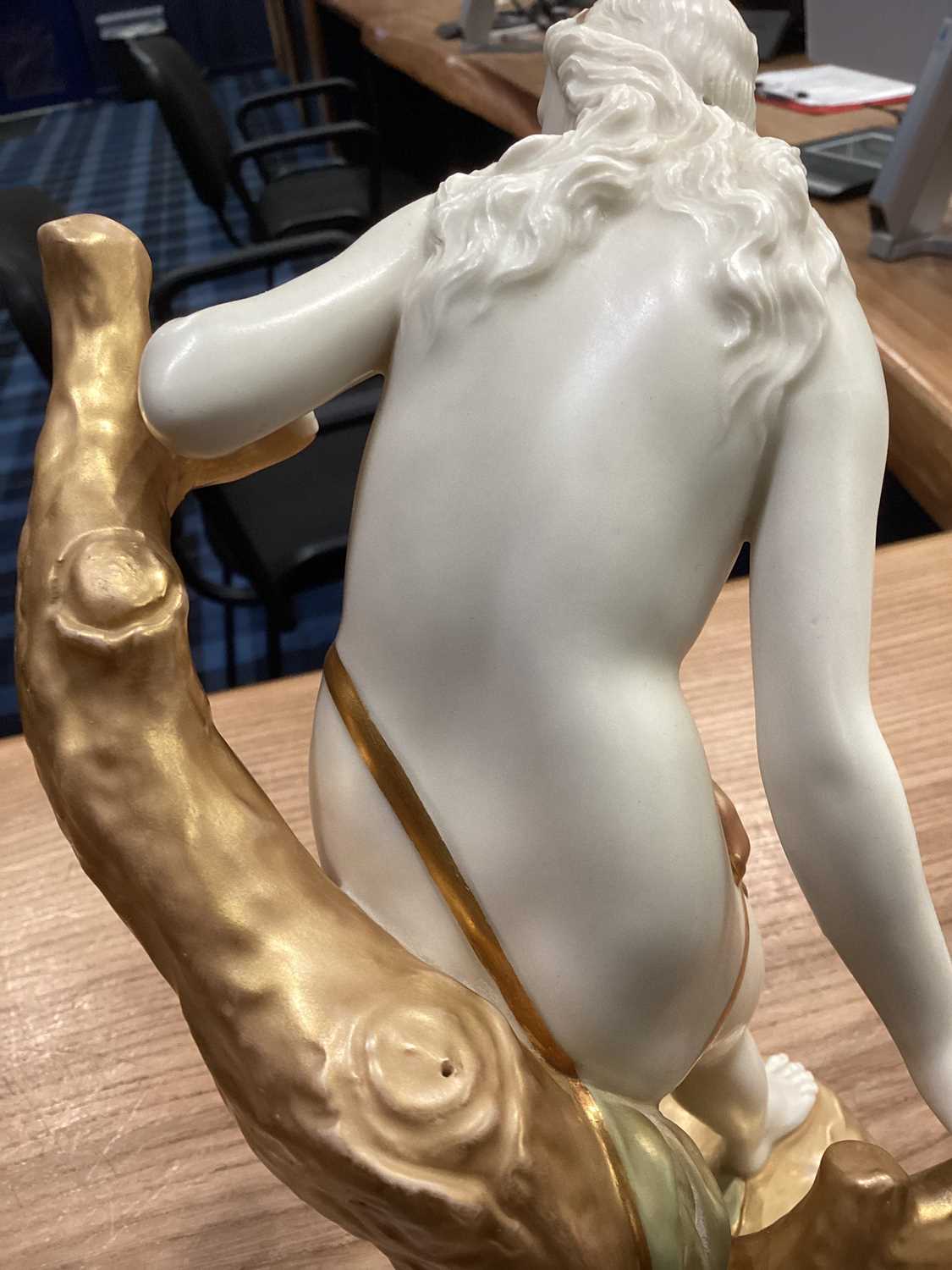 THE BATHER SURPRISED, A ROYAL WORCESTER FIGURE AFTER SIR TERENCE BROCK - Image 11 of 15