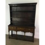 AN 18TH CENTURY OAK WELSH DRESSER