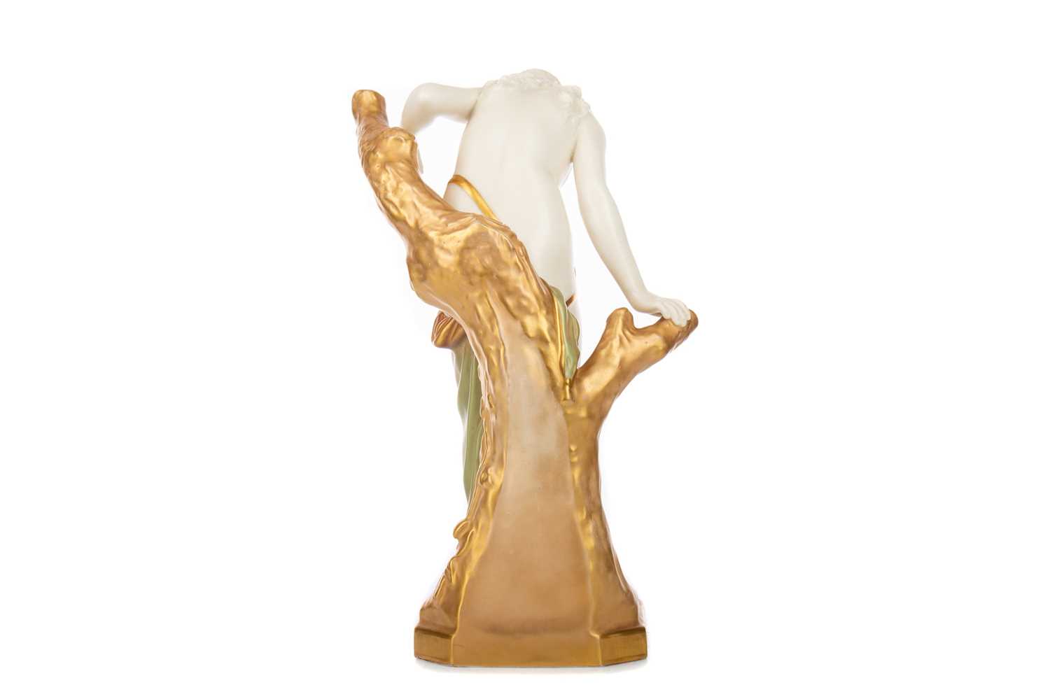 THE BATHER SURPRISED, A ROYAL WORCESTER FIGURE AFTER SIR TERENCE BROCK - Image 2 of 15