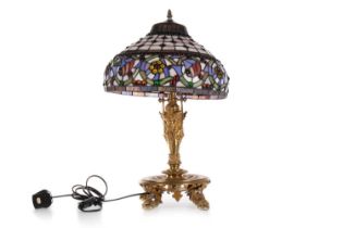 ART NOUVEAU TABLE LAMP, IN THE STYLE OF TIFFANY, 20TH CENTURY