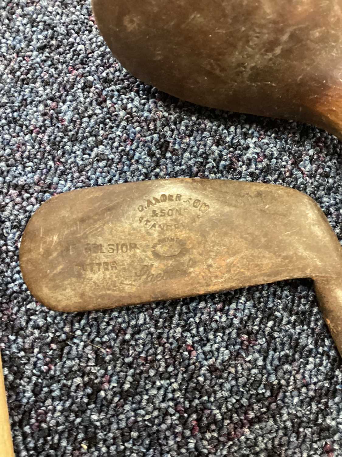 COLLECTION OF TEN HICKORY SHAFTED GOLF CLUBS LATE 19TH/EARLY 20TH CENTURY - Image 7 of 8