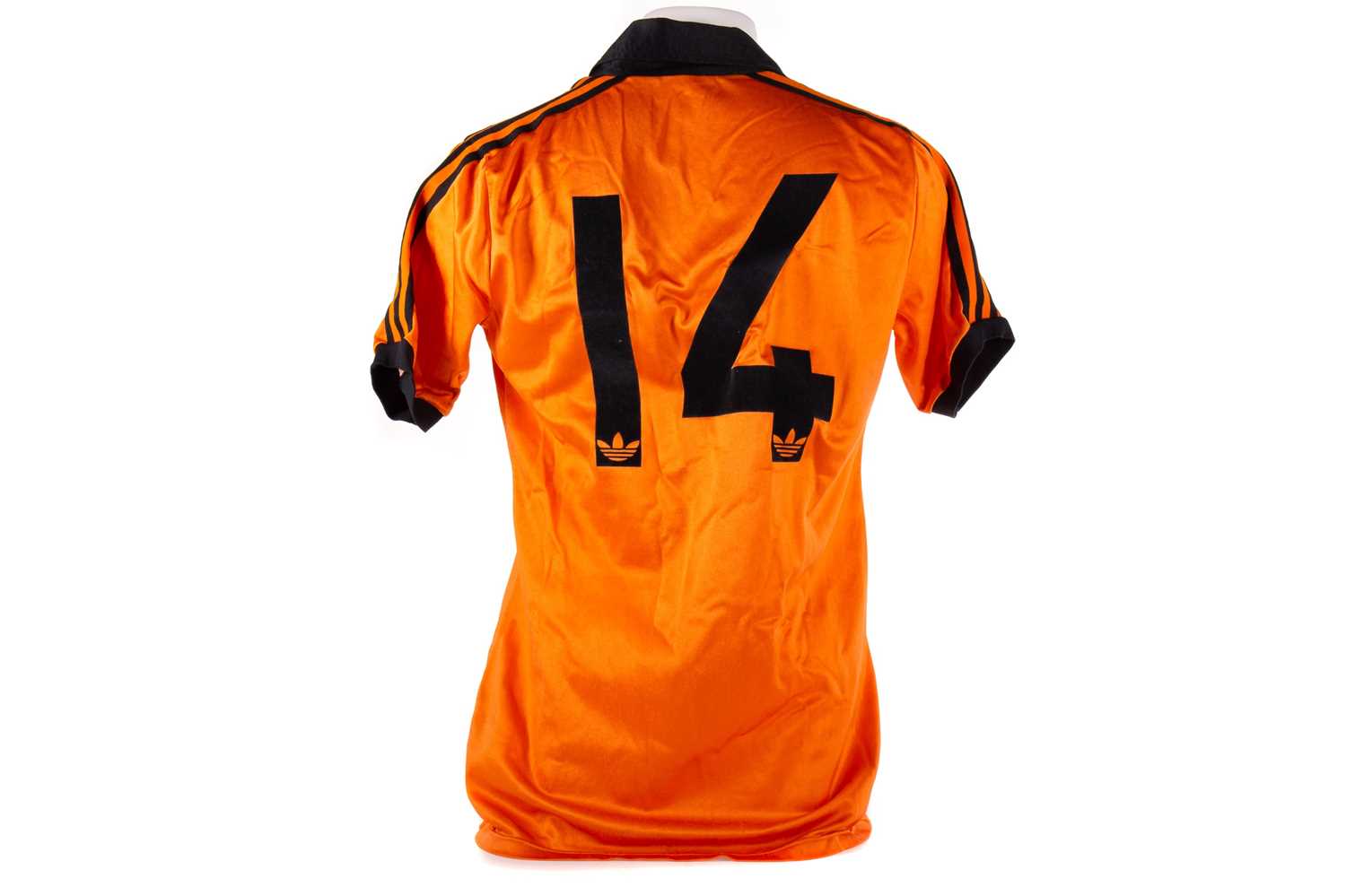 WILLIAM PETTIGREW OF DUNDEE UNITED F.C., HIS SCOTTISH CUP FINAL MATCHWORN SHIRT 1980-81 - Image 2 of 2