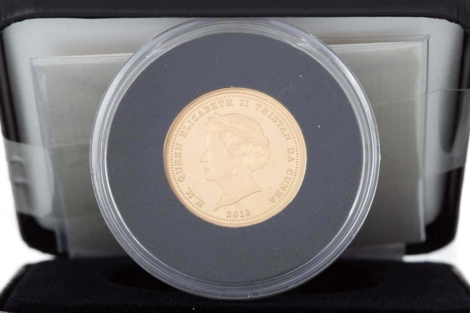 ELIZABETH II 400TH ANNIVERSARY LAUREL GOLD PROOF COIN 2019 - Image 2 of 2