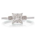 CERTIFICATED DIAMOND DRESS RING