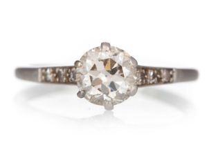 DIAMOND SOLITAIRE RING,