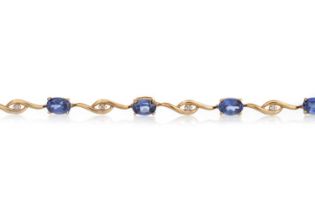 TANZANITE AND DIAMOND BRACELET,