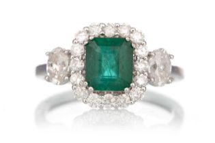 EMERALD AND DIAMOND RING,