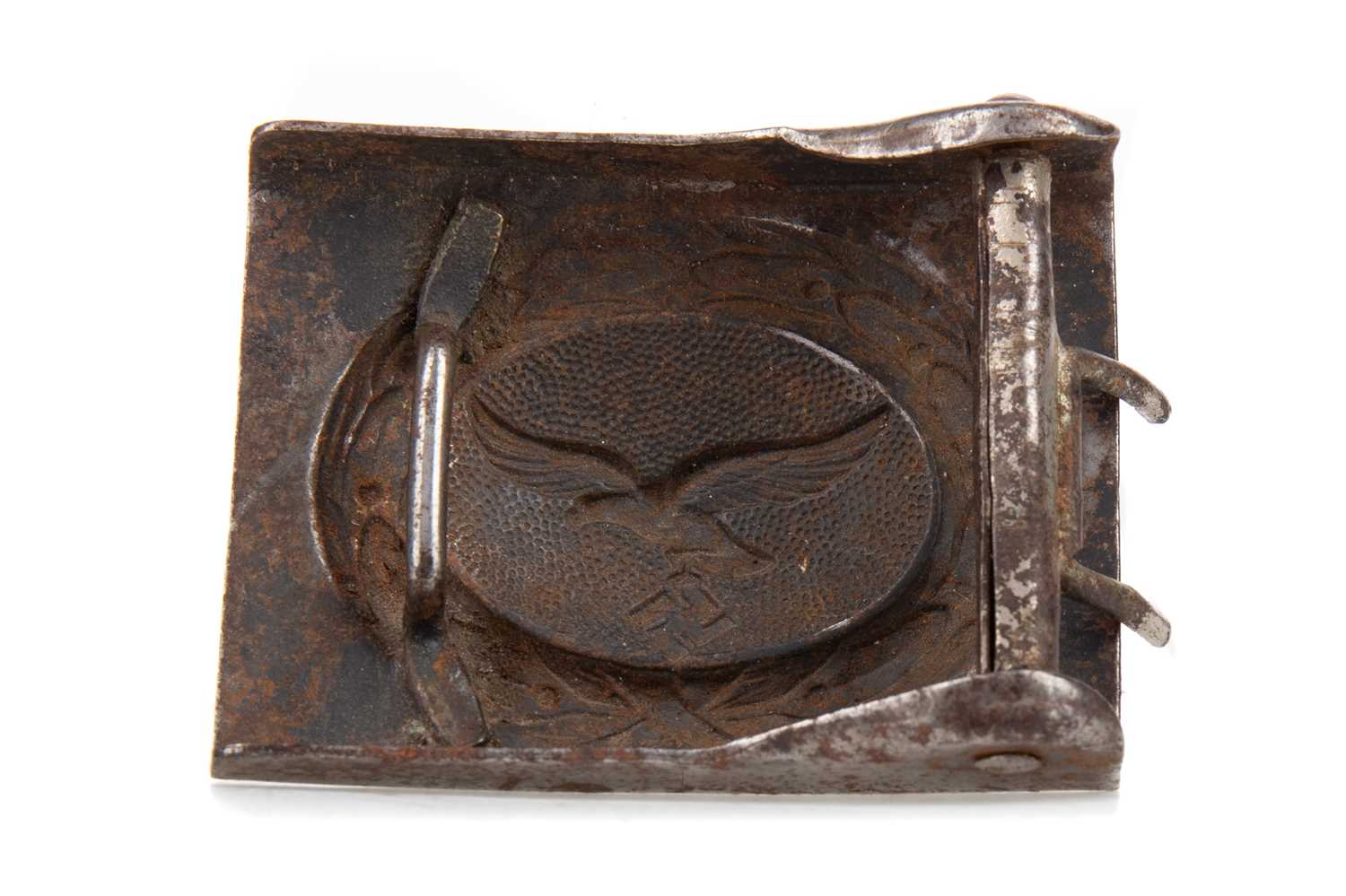 A GERMAN WWII-PERIOD LUFTWAFFE BELT BUCKLE - Image 2 of 2