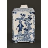 A Dutch Delft Ware tea cannister, early 20th c, painted with chinoiseries, 10.5cm h