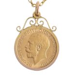 Gold coin. Sovereign 1912, in gold pendant marked 9ct, on 9ct gold necklet, 12.1g Good condition