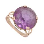 A pink stone ring, in gold, 5.8g, size M½ Discreet repair to hoop