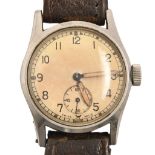 A WWII British Army issue stainless steel wristwatch, 31mm diam, marked on case back STAINLESS STEEL