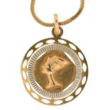 An Egyptian gold head of Nefertiti pendant, 26mm diam, marked 750, on mesh gold necklet also