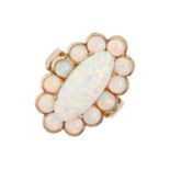 An opal ring, in gold, 7g, size P Good condition