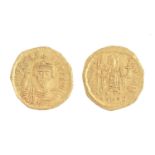 Phocas, 602-610AD, Gold Solidus of Constantinople, 4.27gm, DNFOCASPFAPAVG / VICTORIAAVGGE, mm CONOB,
