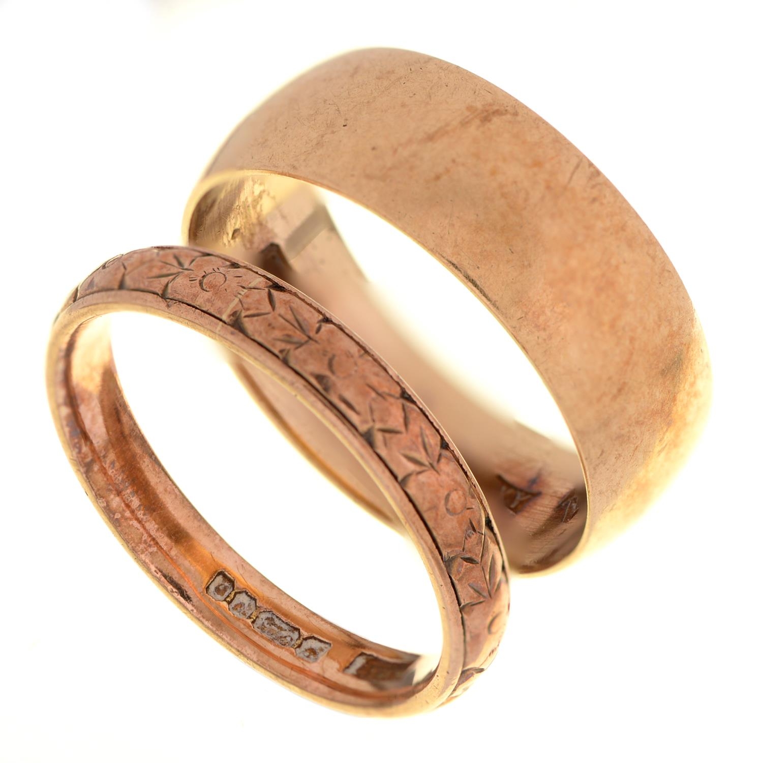 Two 9ct gold rings, 5.5g, size K, M Light wear