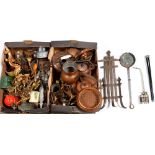 Miscellaneous metalware, mostly copper and brass, including a scuttle, pans, kettle, etc  Mixed