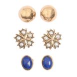 Three pairs of lapis lazuli, split pearl or plain hemispherical gold ear studs, various sizes, 5g